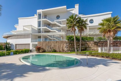 c3543116fb3e03cf937e89daa8413390 - 64