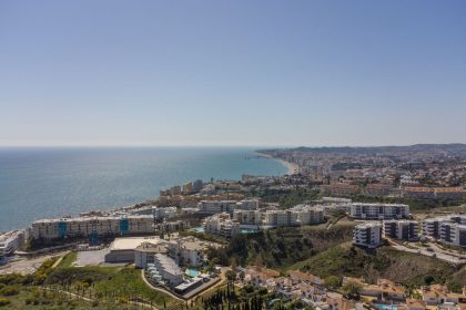 c3543116fb3e03cf937e89daa8413390 - 71