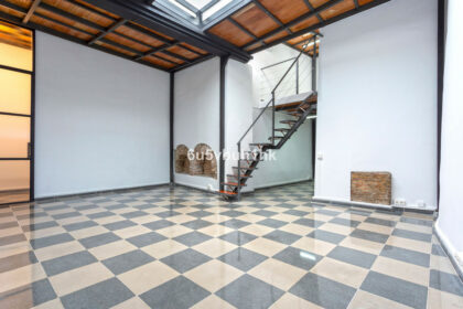 c429118ce606744ca23e8b567658f909 - 1