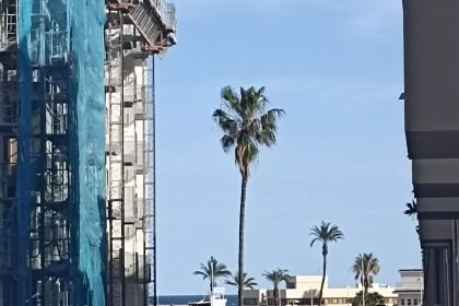 c43e614b008e282aeb527489d956be54 - 3