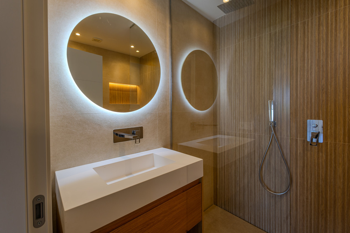 c50de66cd20398b8b94a87c57417be2f - 20