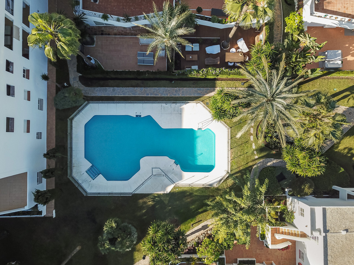 c50de66cd20398b8b94a87c57417be2f - 39