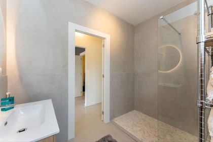 c57a252ce15e4deb6d2f23ea4dacc85f - 26