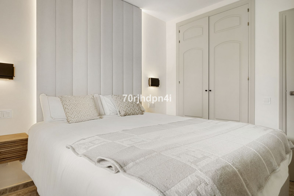 c5953051697ac759cccbb549f06b913d - 43