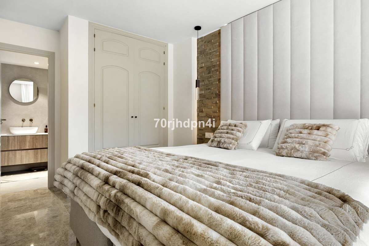 c5953051697ac759cccbb549f06b913d - 53