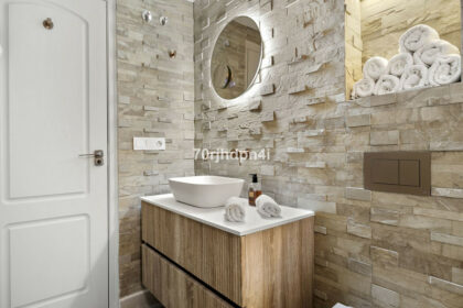 c5953051697ac759cccbb549f06b913d - 68