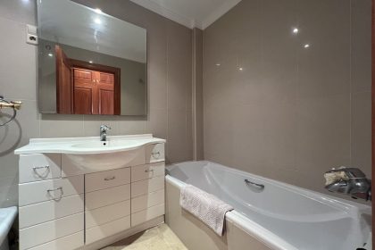 c5db084f5e1b5f49376bfb8bc4f90208 - 13