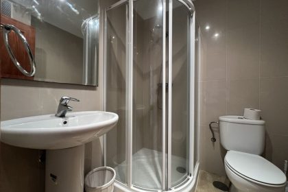 c5db084f5e1b5f49376bfb8bc4f90208 - 17