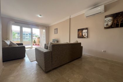 c5db084f5e1b5f49376bfb8bc4f90208 - 2