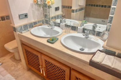 c5fa904bae5b4dd4b2ecc42dacced092 - 19