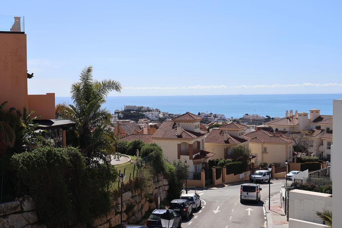 c612a9a8d53ddd25edd6f2a8c60248f8 - 14