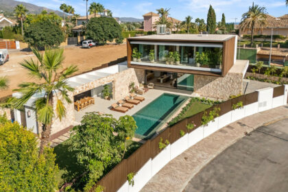 c649fee8a14373dcb13867cf82e43789 - 1