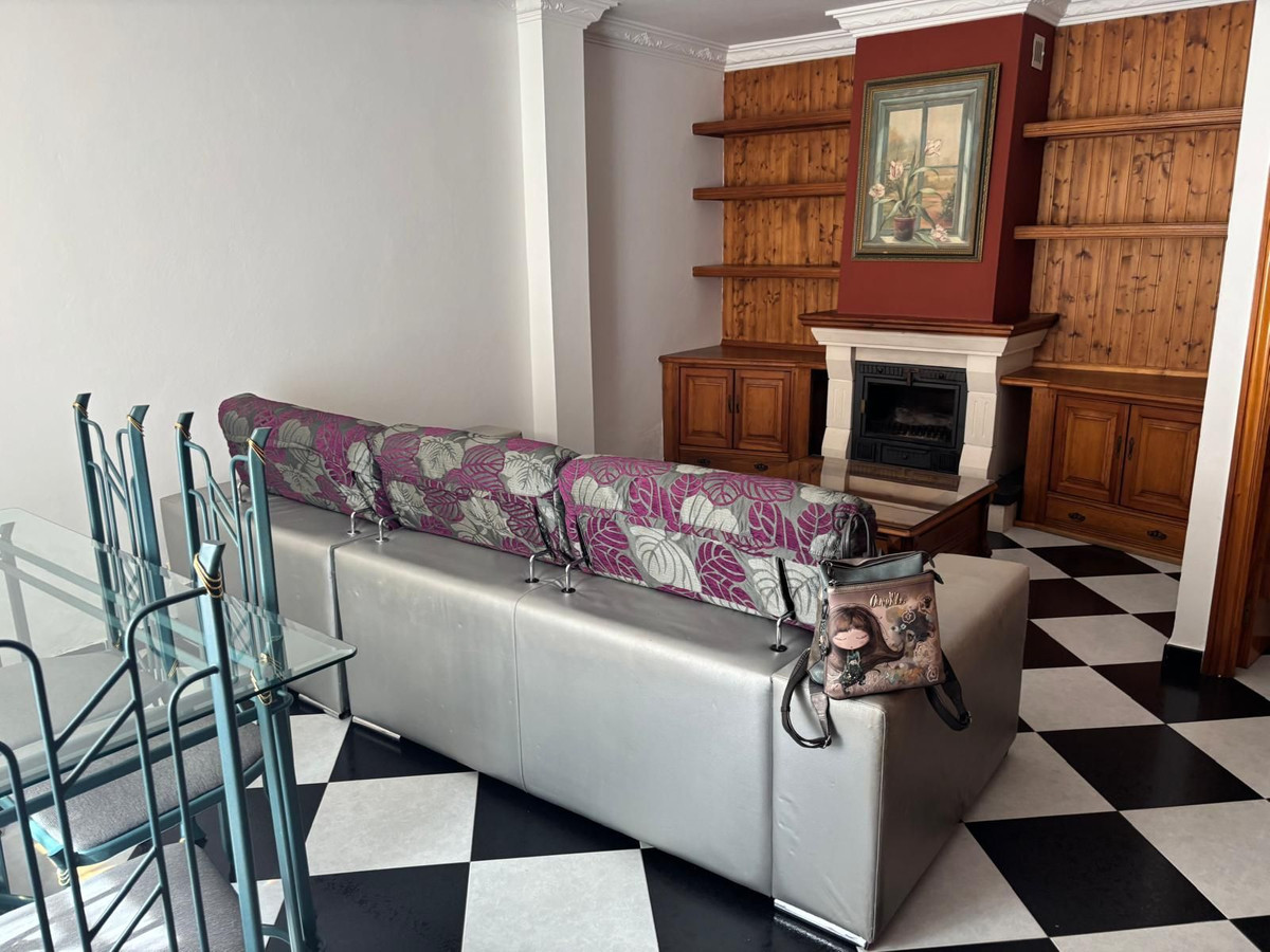 c65cf39ceaba4cd483f4ea2ec28ccd34 - 3