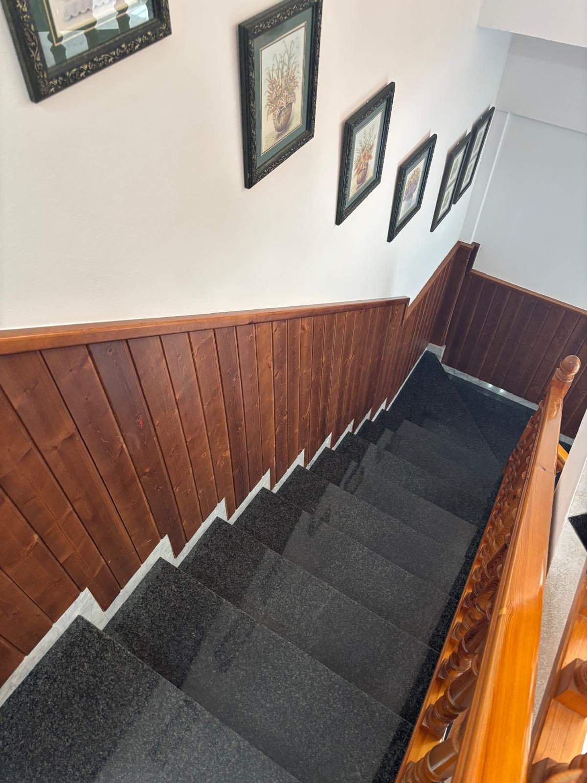 c65cf39ceaba4cd483f4ea2ec28ccd34 - 33