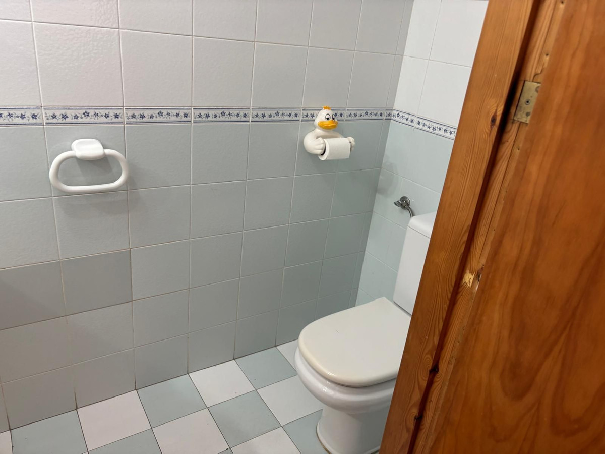 c65cf39ceaba4cd483f4ea2ec28ccd34 - 37