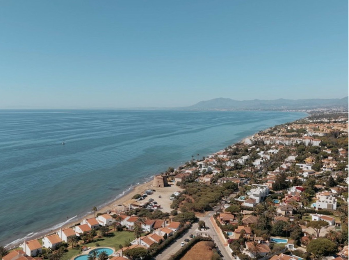 c6b1109025aa99b41ed5944fb81299a6 - 1