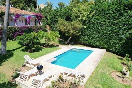 c6b1109025aa99b41ed5944fb81299a6 - 13