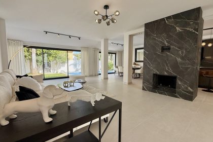 c6d614663684417f4a4baef31647934e - 10