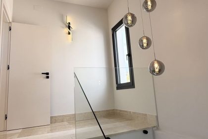 c6d614663684417f4a4baef31647934e - 19