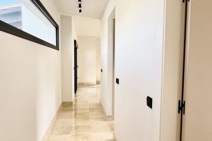 c6d614663684417f4a4baef31647934e - 20