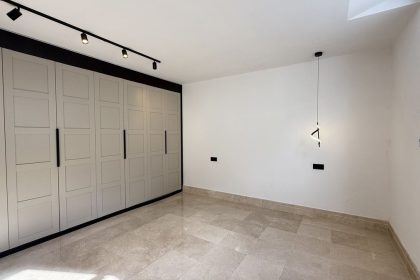 c6d614663684417f4a4baef31647934e - 32