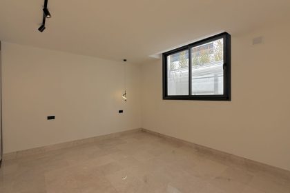 c6d614663684417f4a4baef31647934e - 33