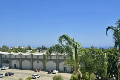 c75a471427aacbda857a2a1800a66567 - 12