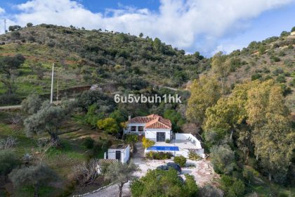 c775a54298b3aa5571a58e92f9e44319 - 3