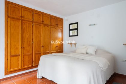 c775a54298b3aa5571a58e92f9e44319 - 30