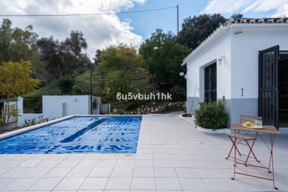 c775a54298b3aa5571a58e92f9e44319 - 9