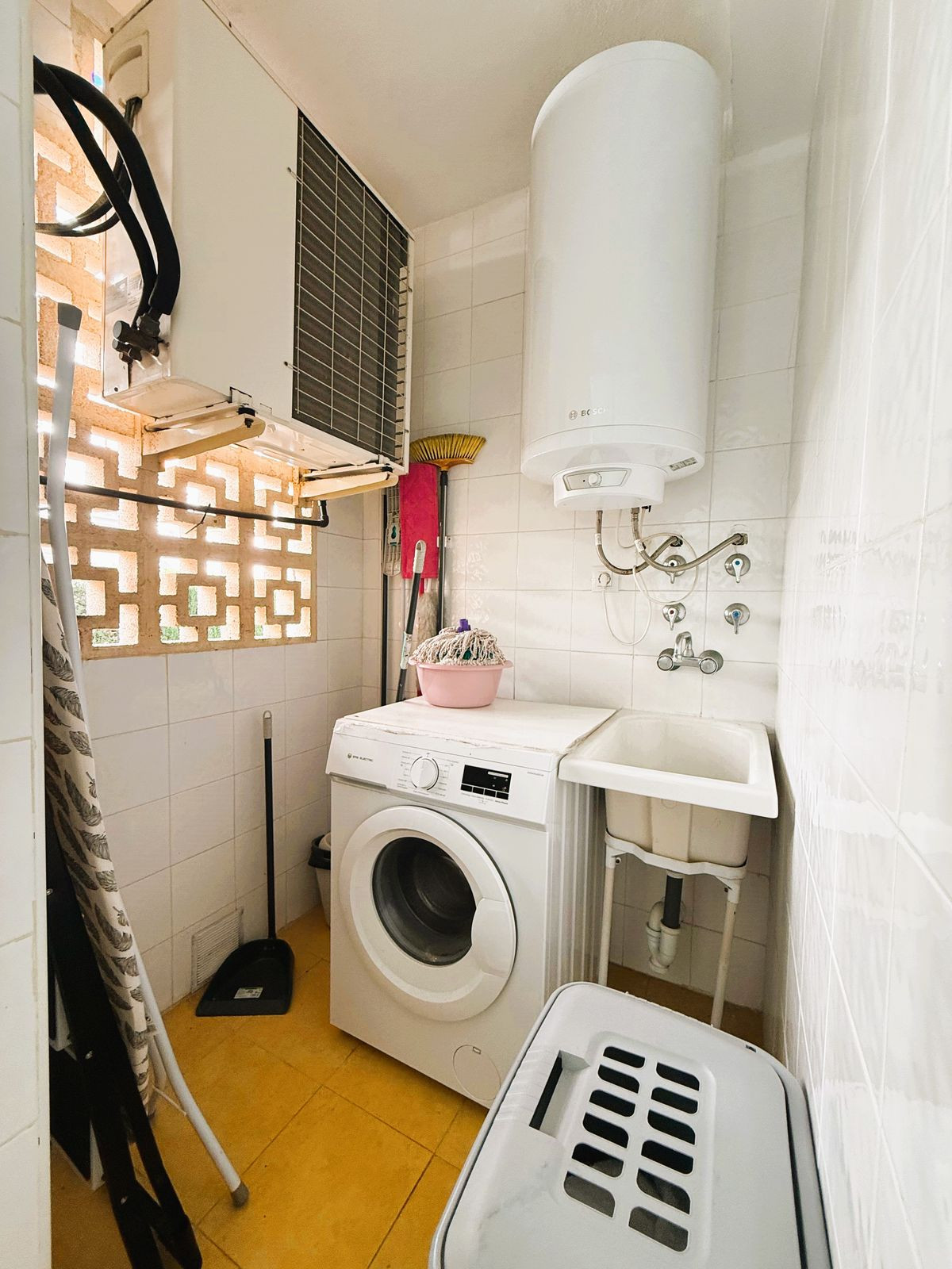 c785b8cffd371fcef3fa7e2c250f3628 - 8