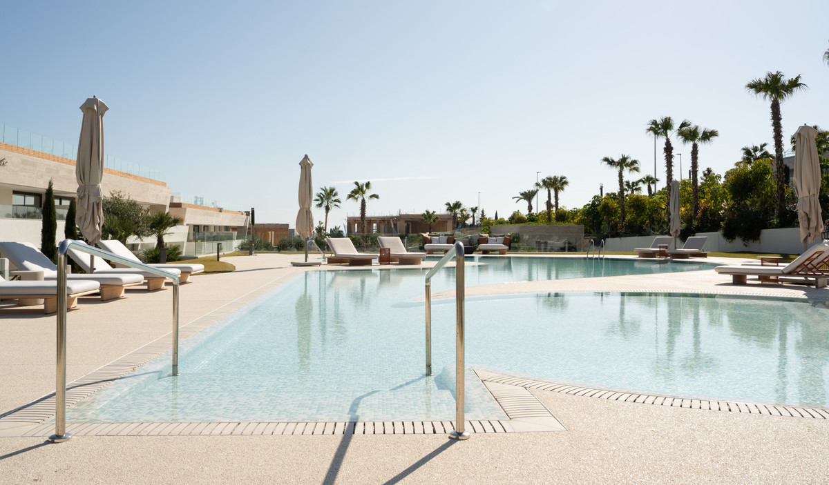 c8e1fa4321e0254884ae2fb064c0eb14 - 25