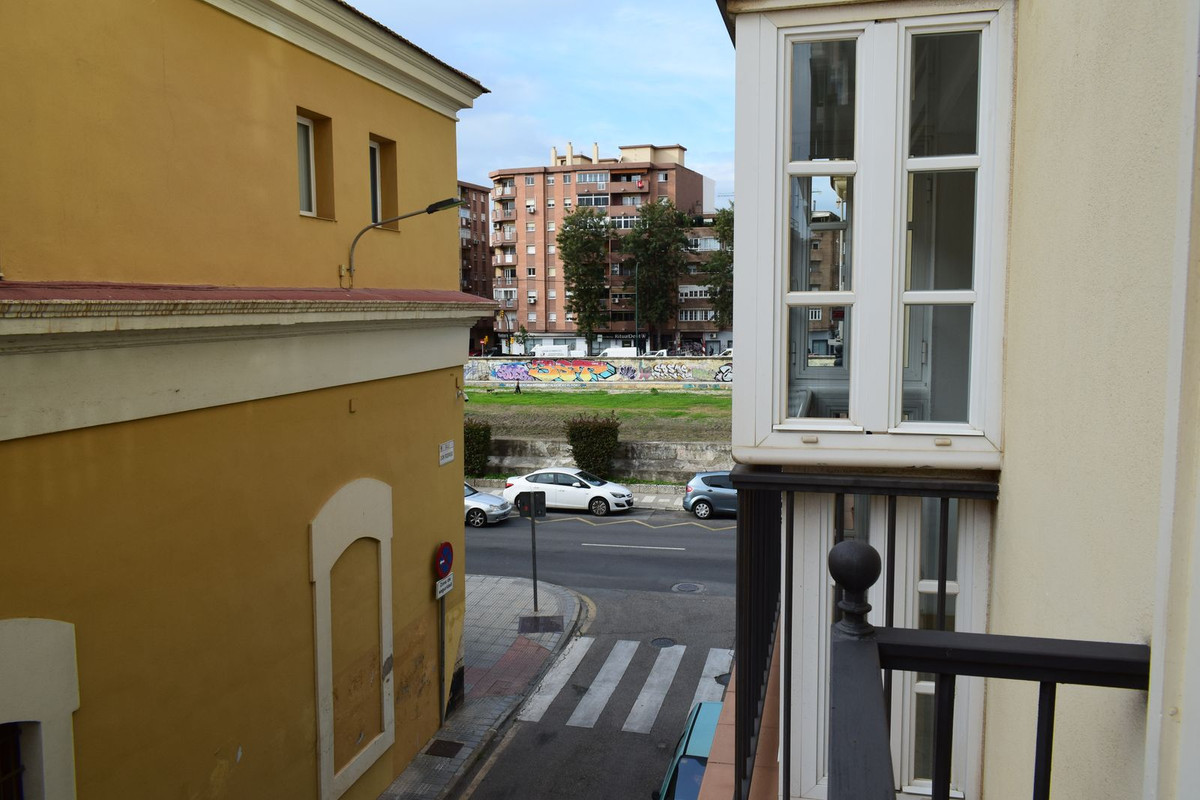 c90044bdd30071cf829731c6ac4bc477 - 23