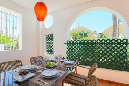 c901f69fe9fa9e277509f40cfeb8c359 - 10