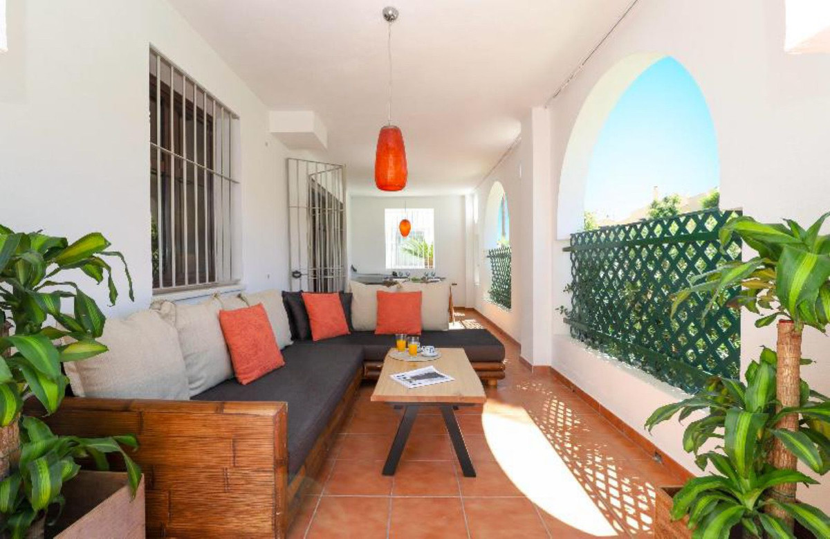 c901f69fe9fa9e277509f40cfeb8c359 - 13