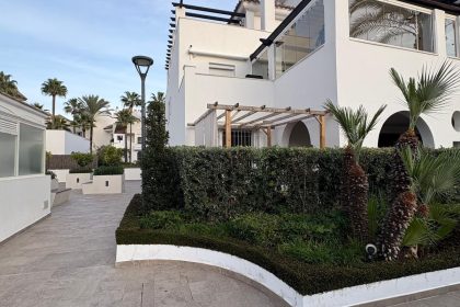 c901f69fe9fa9e277509f40cfeb8c359 - 27