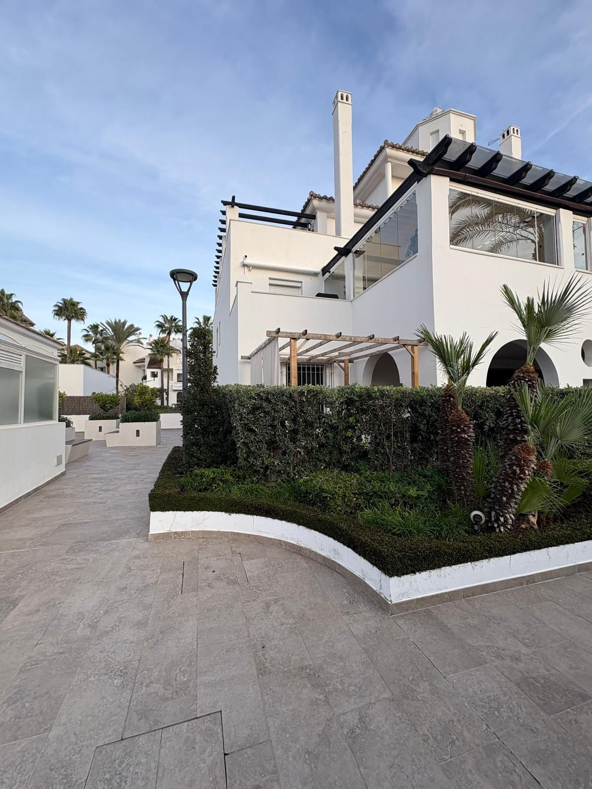 c901f69fe9fa9e277509f40cfeb8c359 - 27