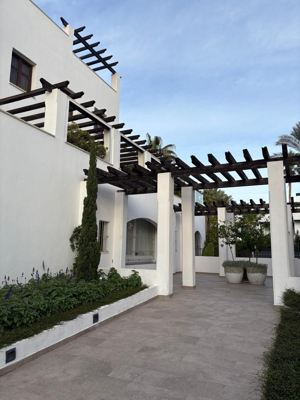 c901f69fe9fa9e277509f40cfeb8c359 - 30