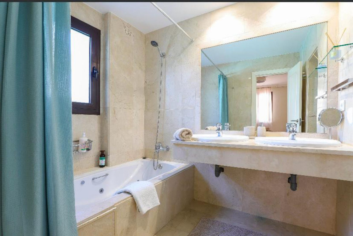 c901f69fe9fa9e277509f40cfeb8c359 - 5