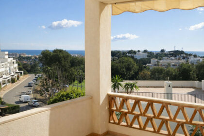 c998512c6706abc2086e8fd5f6680a5b - 31