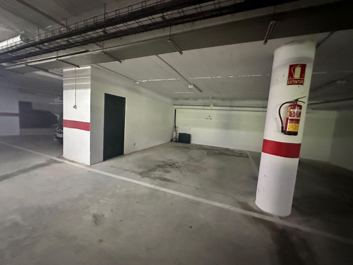 c998512c6706abc2086e8fd5f6680a5b - 32