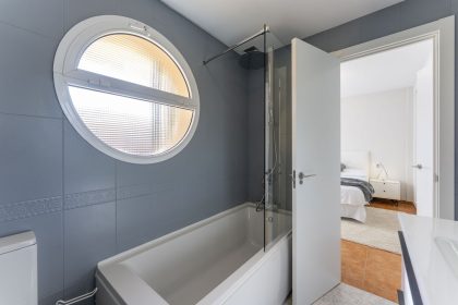 c9bd603023f0f96a3062041cc3412da1 - 33