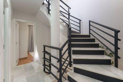 c9bd603023f0f96a3062041cc3412da1 - 8