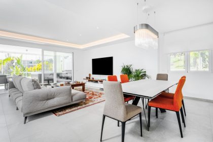 c9d148f1830fcaa49e1bcd28c4ca6f44 - 14