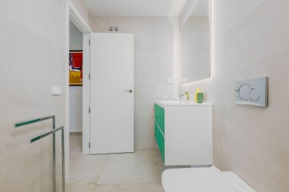 c9d148f1830fcaa49e1bcd28c4ca6f44 - 23