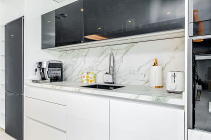 c9d148f1830fcaa49e1bcd28c4ca6f44 - 52