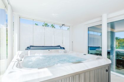 c9d148f1830fcaa49e1bcd28c4ca6f44 - 9