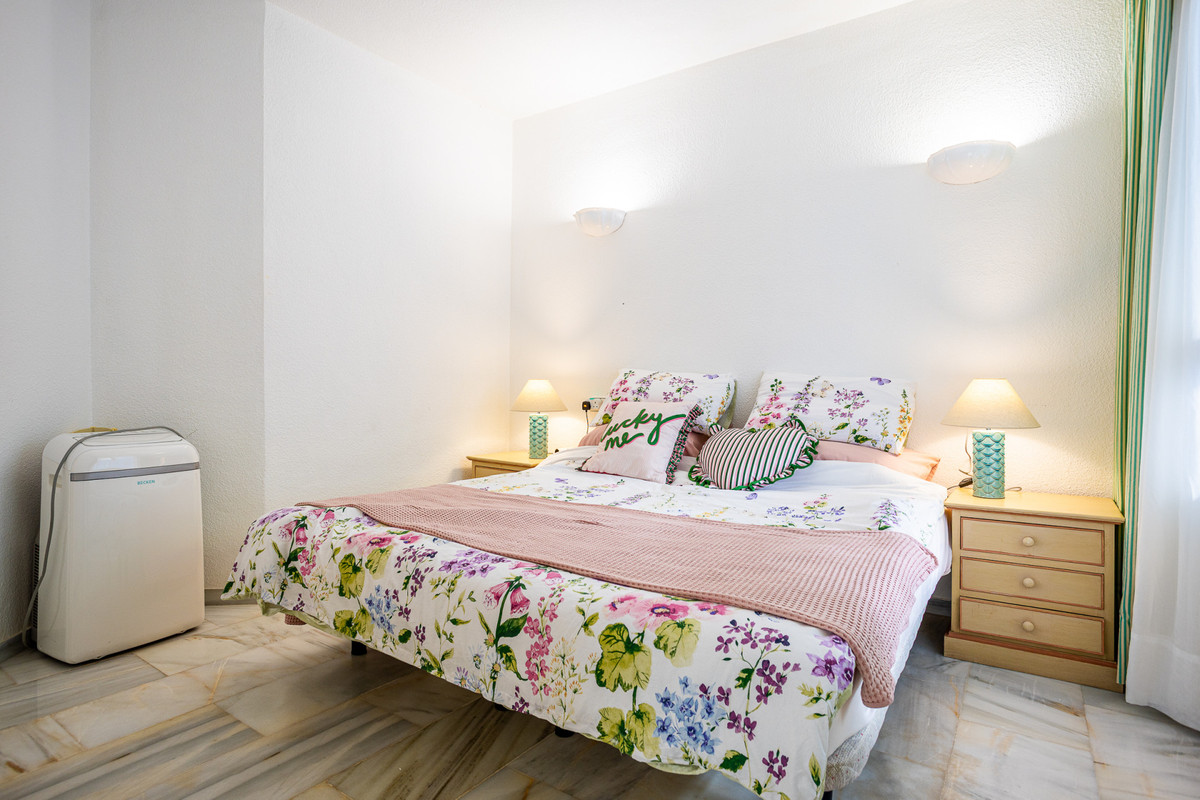 ca11438070be0dce56ab7e5d14e5c5fd - 14