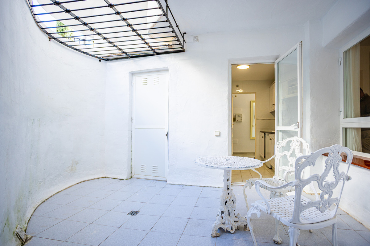 ca11438070be0dce56ab7e5d14e5c5fd - 15