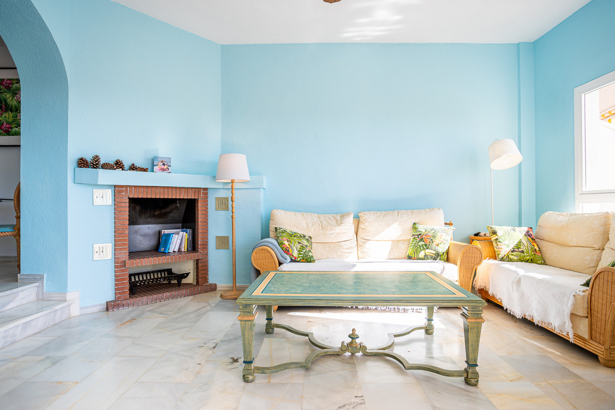 ca11438070be0dce56ab7e5d14e5c5fd - 17